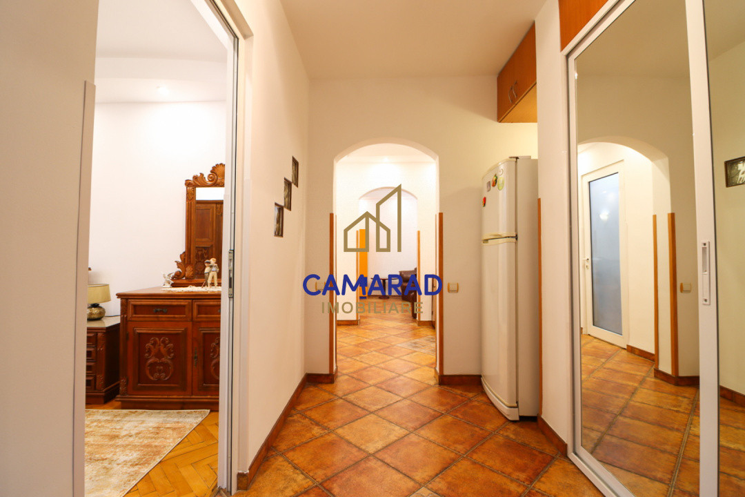 Apartament cu 3 camere de închiriat | Bd. Basarabia