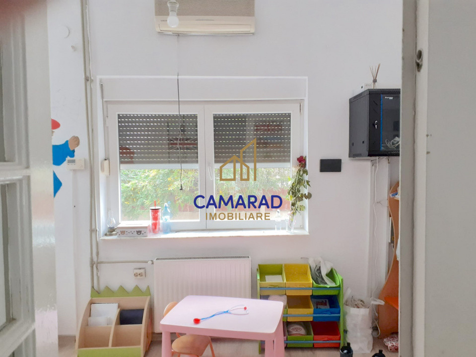 Casă de vânzare cu 4 camere - Piața Iancului/Muncii