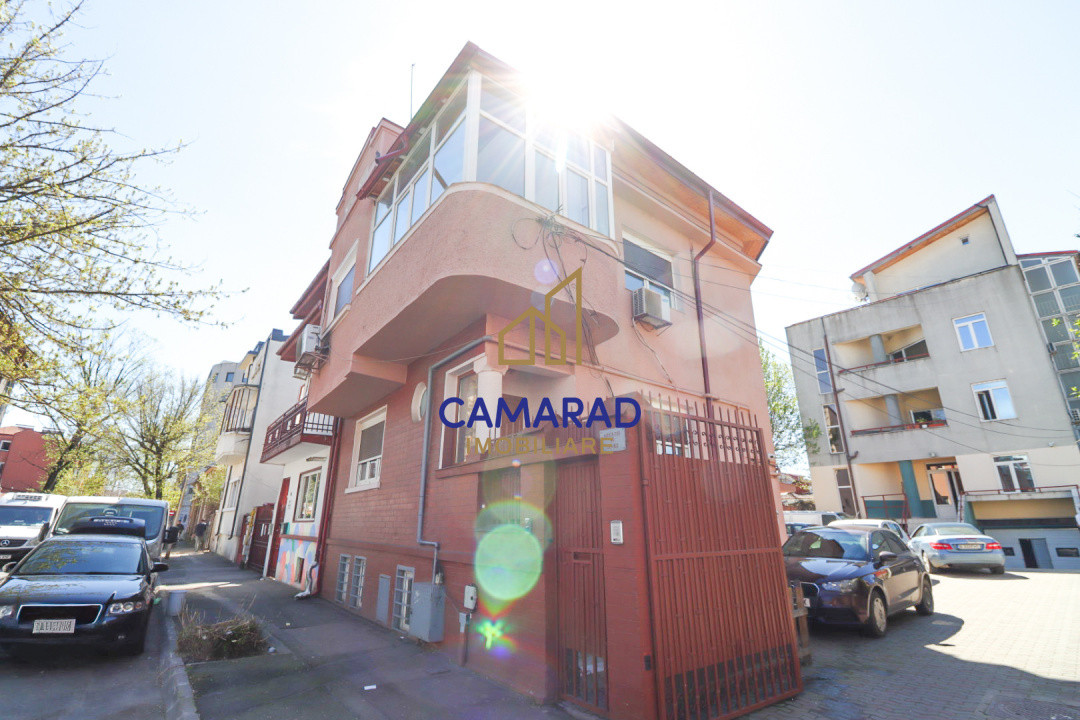 Casă de vânzare cu 4 camere - Piața Iancului/Muncii