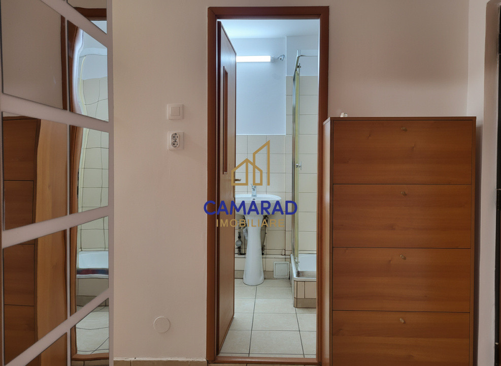 Garsonieră decomandată 44 mp utili | Piața Muncii (3 min metrou) | Etaj 8/8