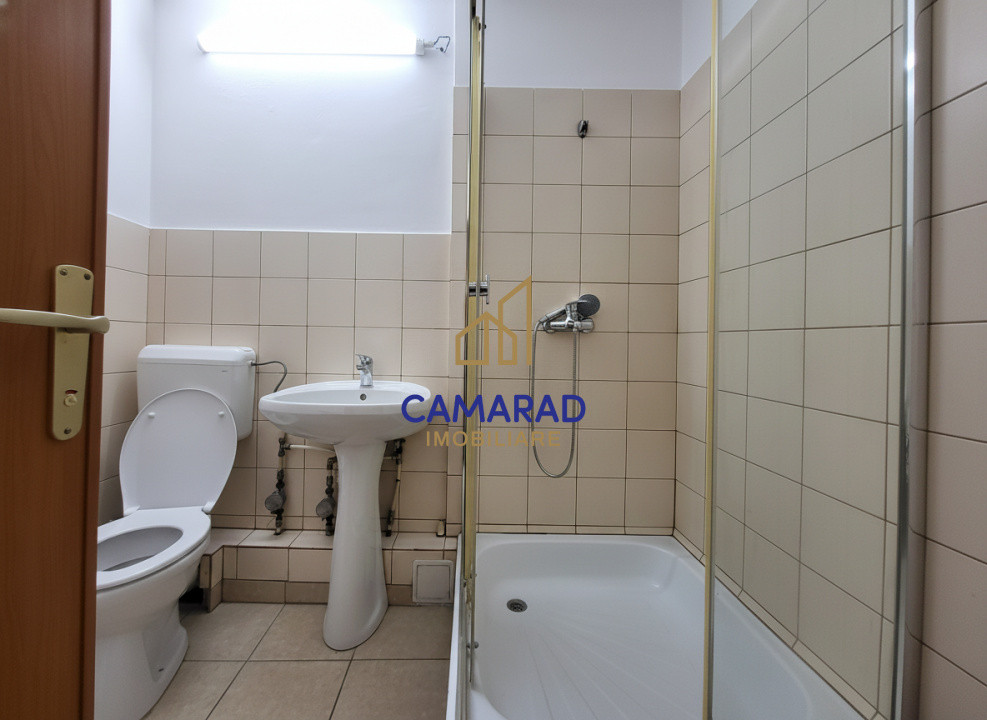 Garsonieră decomandată 44 mp utili | Piața Muncii (3 min metrou) | Etaj 8/8