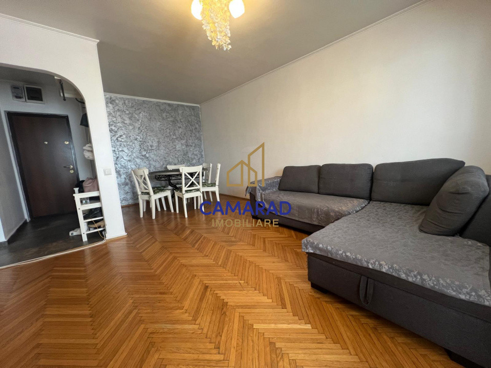 Apartament 3 camere de închiriat, mobilat, zona Sala Palatului 