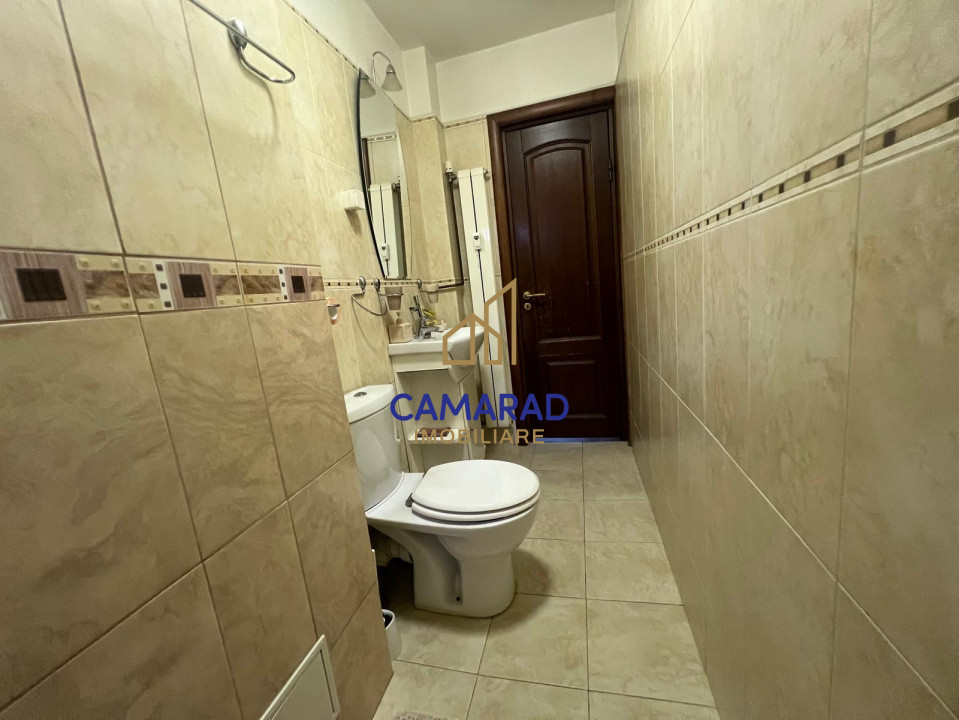 Apartament 3 camere de închiriat, mobilat, zona Sala Palatului 