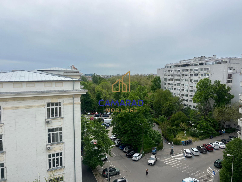 Apartament 3 camere de închiriat, mobilat, zona Sala Palatului 
