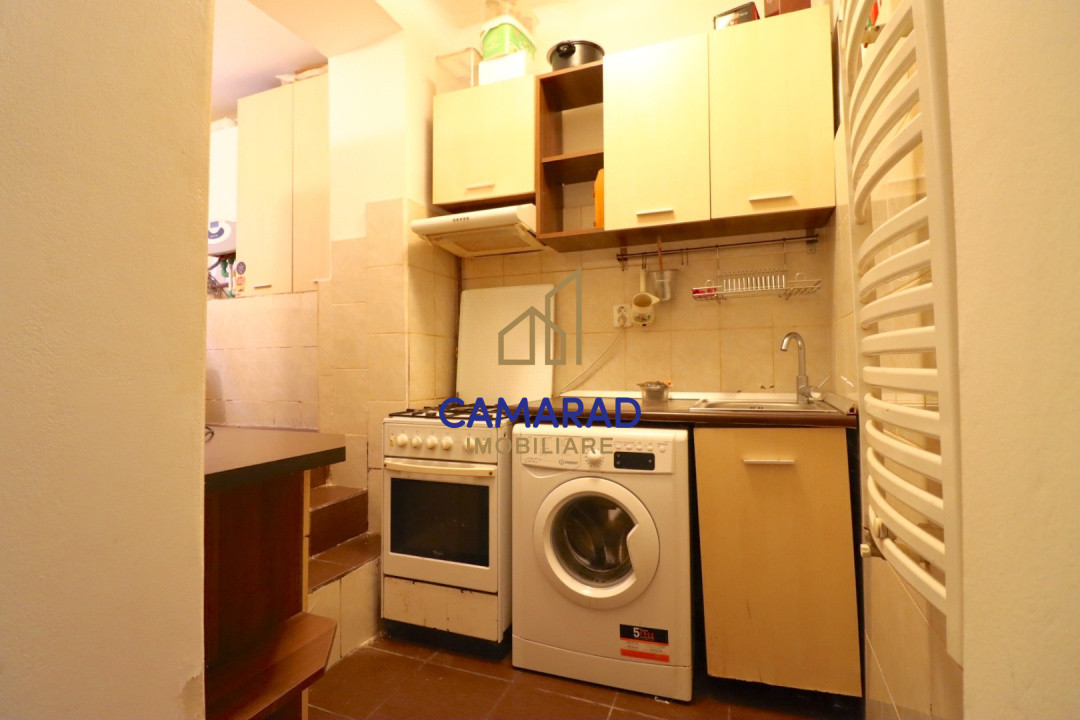 Apartament de vânzare cu 4 camere-curte | Cotroceni | Metrou Eroilor/Grozăvești