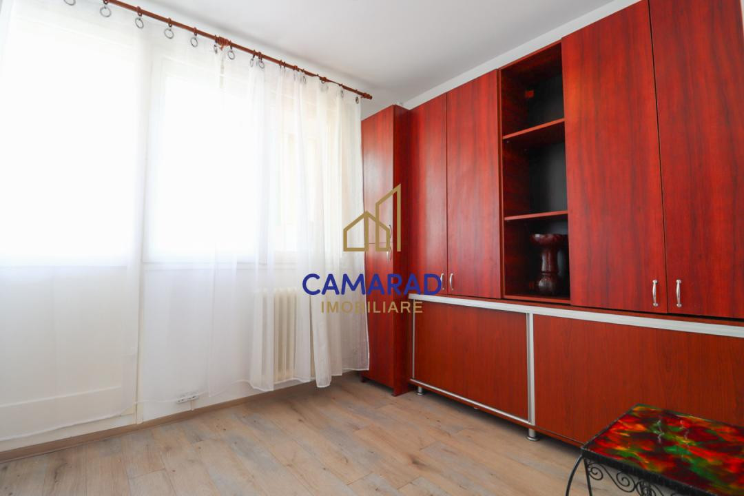 Apartament cu 4 camere - renovat - cu boxa - vânzare | Drumul Taberei 