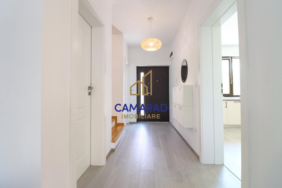 Vila  5 camere de vânzare | zona linistita -Tunari