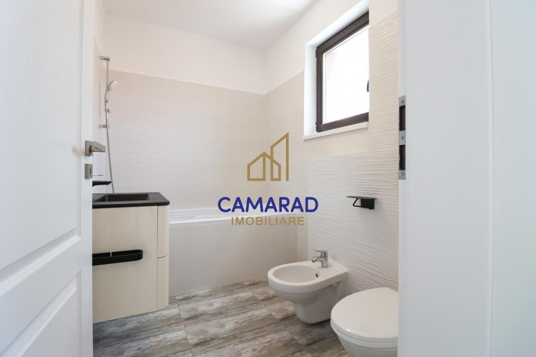 Vila  5 camere de vânzare | zona linistita -Tunari