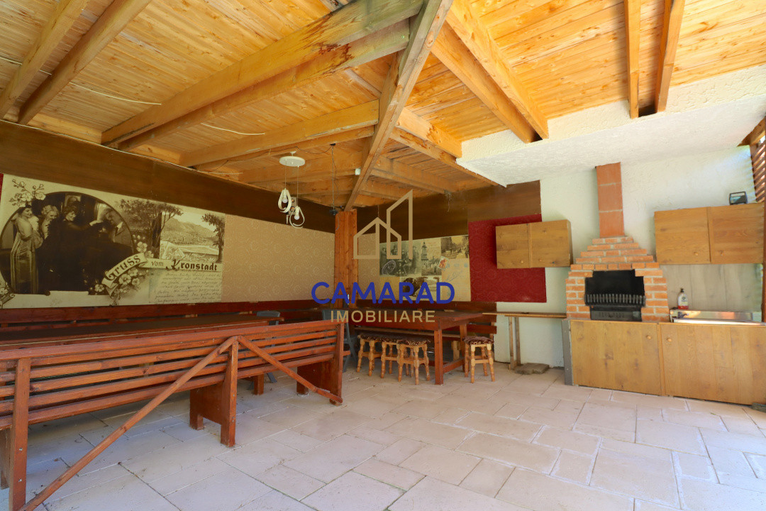 Vila / Pensiune de vânzare- priveliste deosbita  - Valea Doftanei