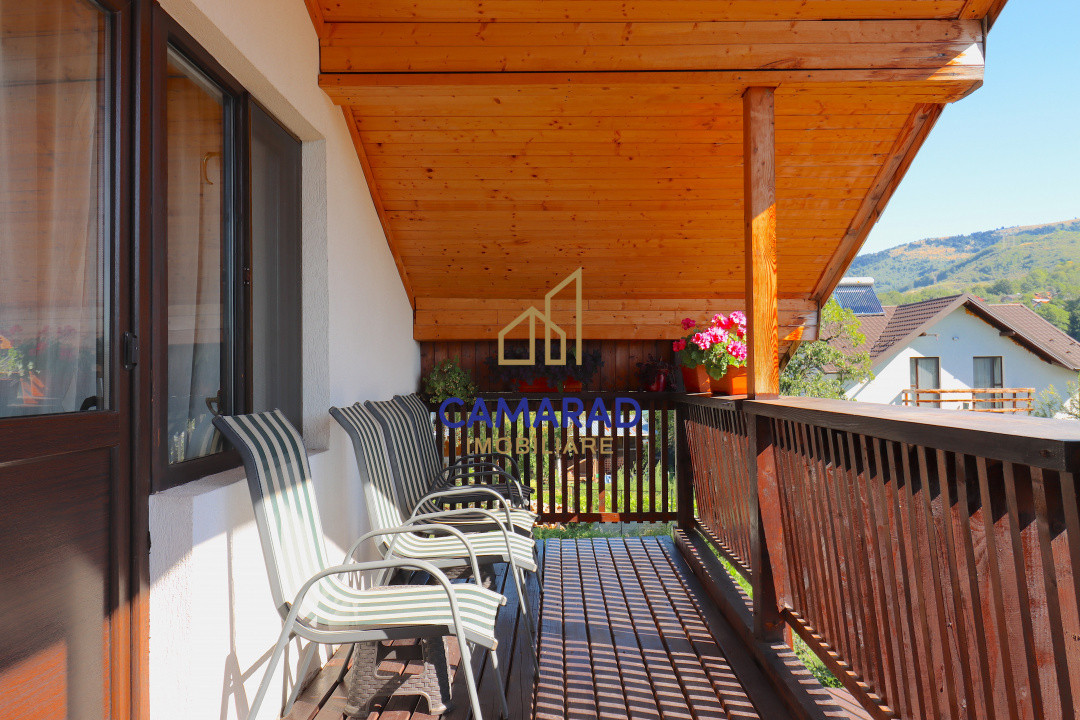 Vila / Pensiune de vânzare- priveliste deosbita  - Valea Doftanei