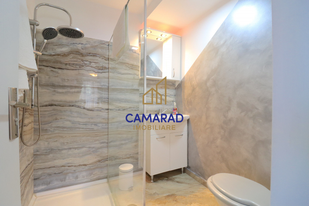 Vila / Pensiune de vânzare- priveliste deosbita  - Valea Doftanei