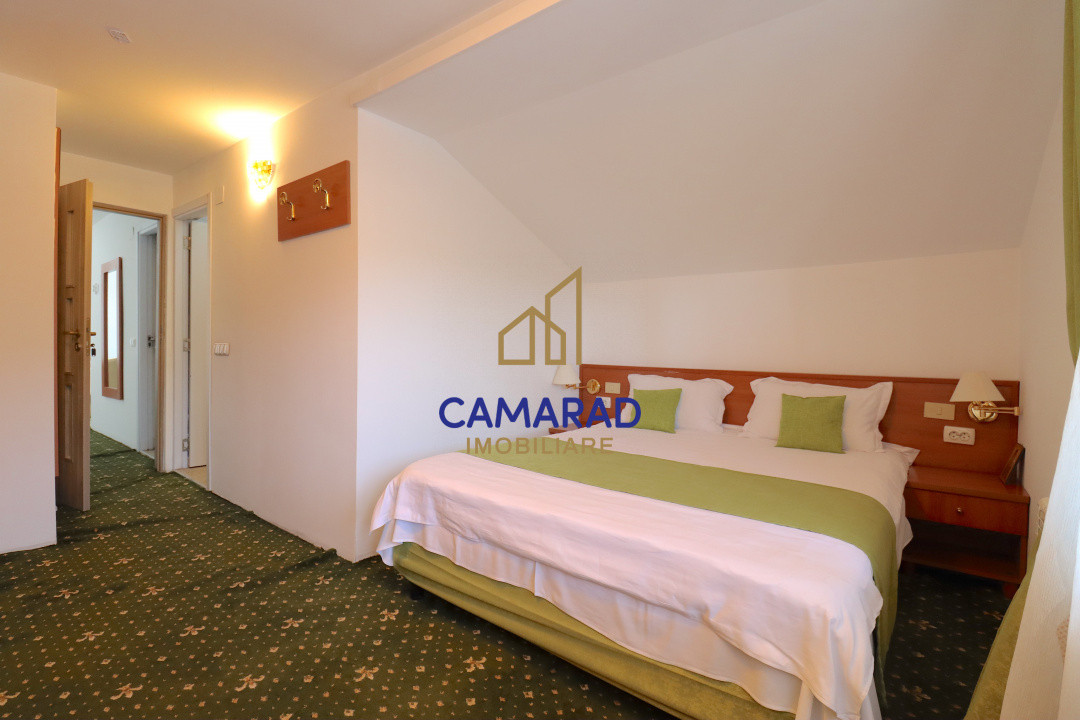 Vila / Pensiune de vânzare- priveliste deosbita  - Valea Doftanei