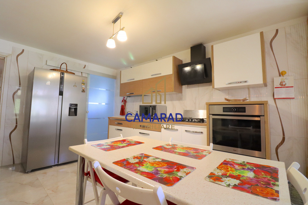 Vila / Pensiune de vânzare- priveliste deosbita  - Valea Doftanei