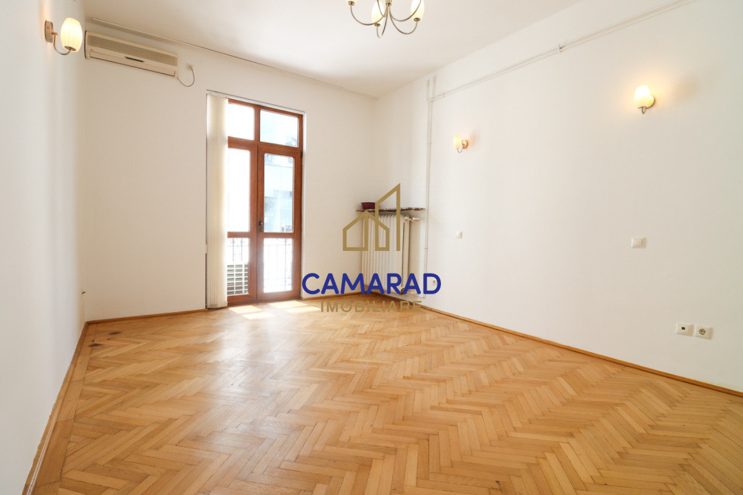 Apartament de închiriat în Piața Victoriei | 115 mp | centrală proprie