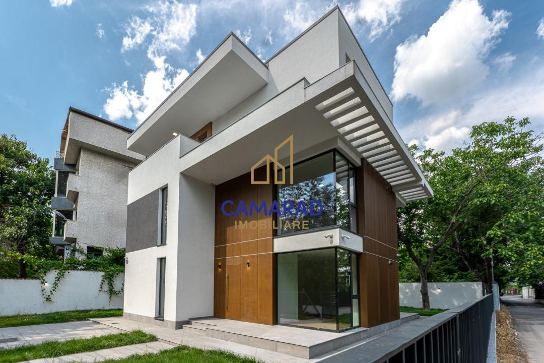 Vila individuala langa Lacul Baneasa | 6 camere, lift interior