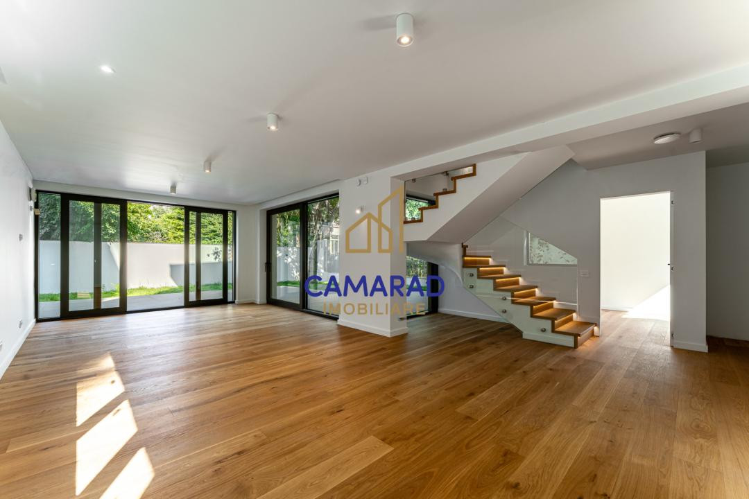 Vila individuala langa Lacul Baneasa | 6 camere, lift interior