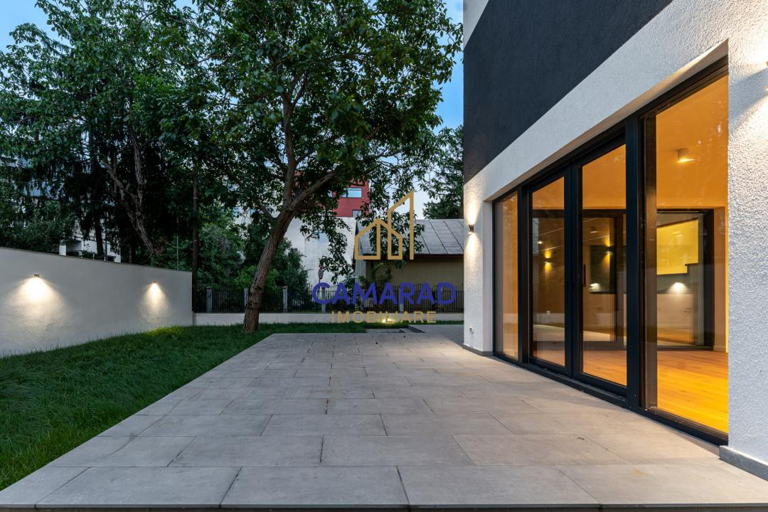 Vila individuala langa Lacul Baneasa | 6 camere, lift interior