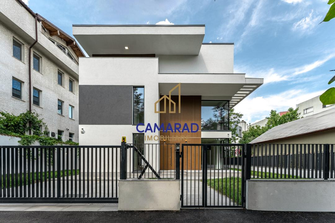 Vila individuala langa Lacul Baneasa | 6 camere, lift interior