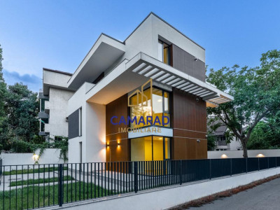 Vila individuala langa Lacul Baneasa | 6 camere, lift interior