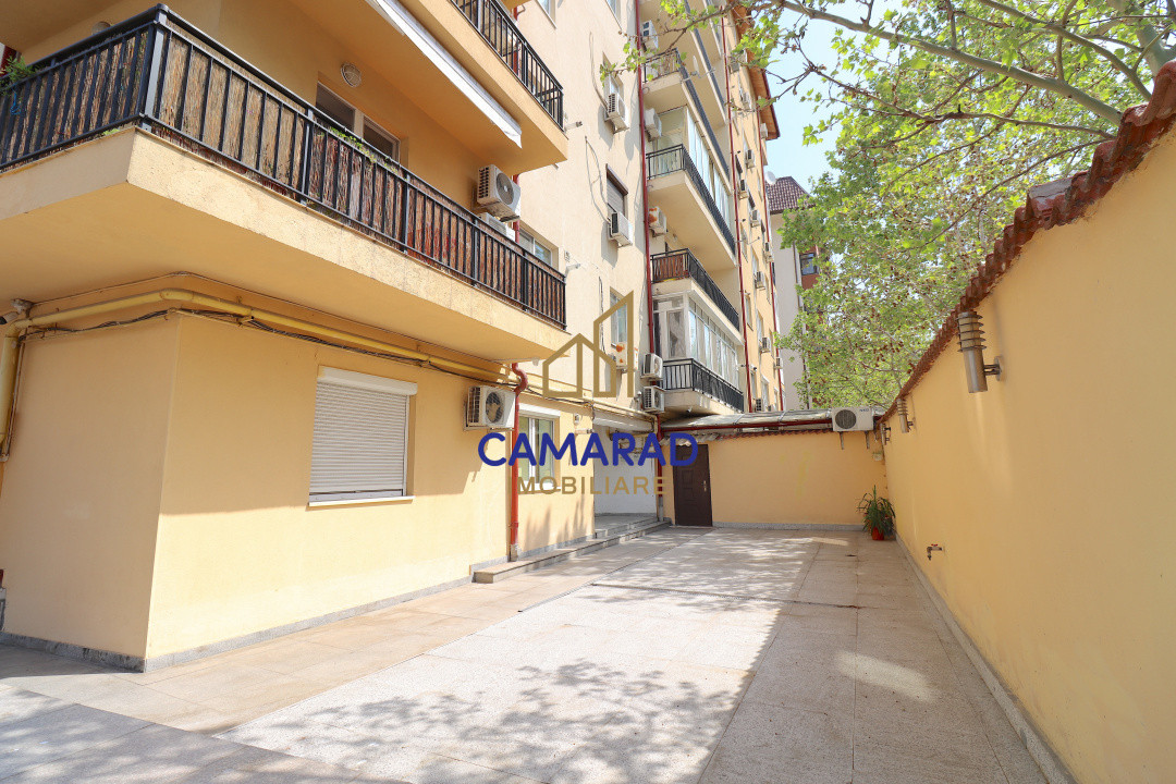 Garsonieră spatioasa cu priveliste de vânzare - investitie | Vitan 