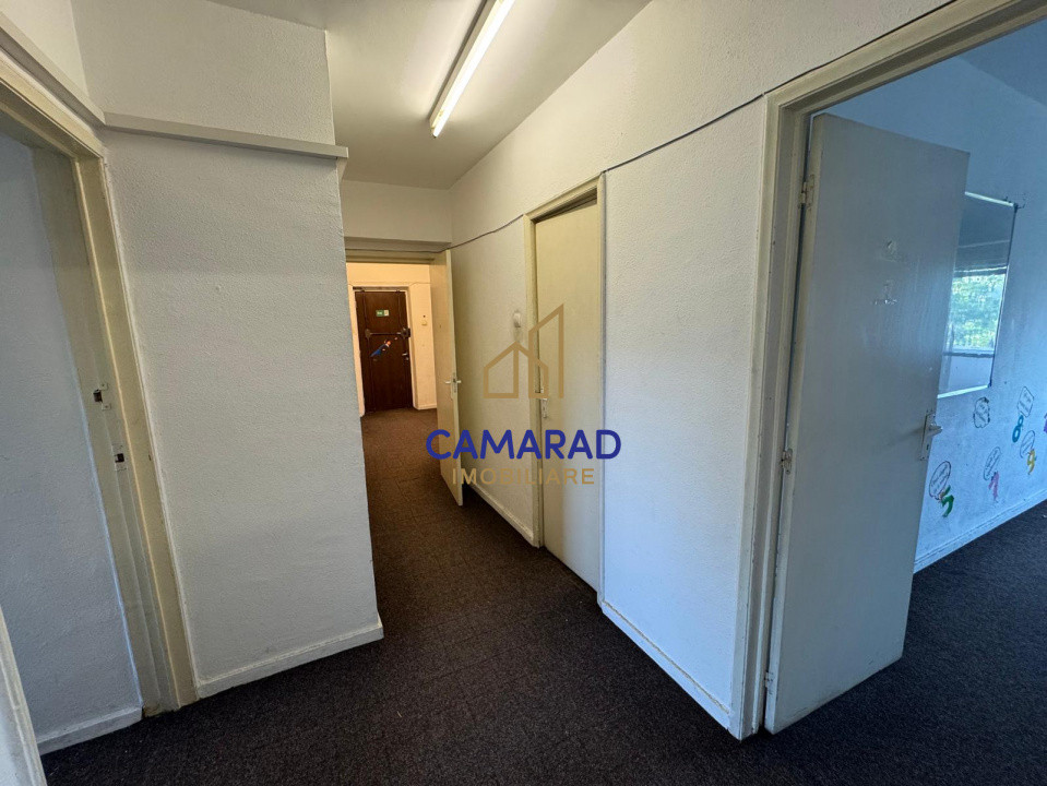 Apartament deosebit - vânzare 5 camere Bd. Unirii - Fantani