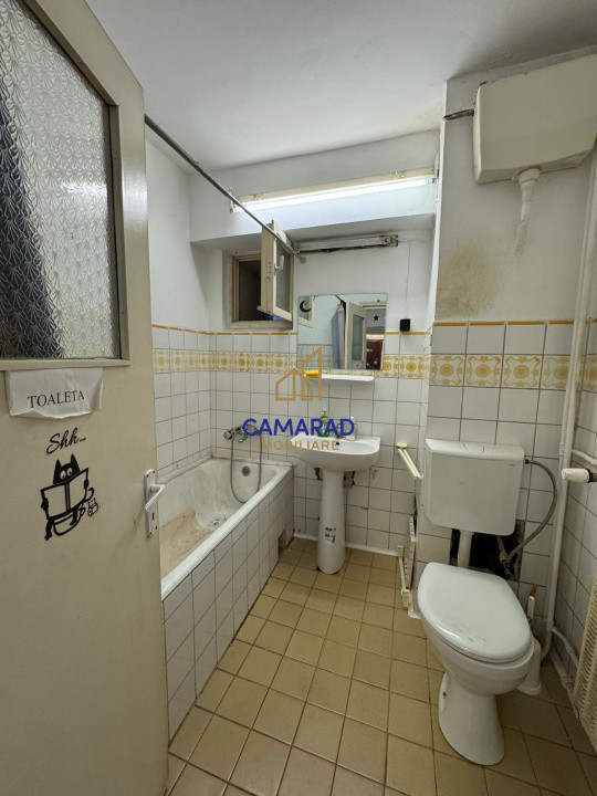 Apartament deosebit - vânzare 5 camere Bd. Unirii - Fantani