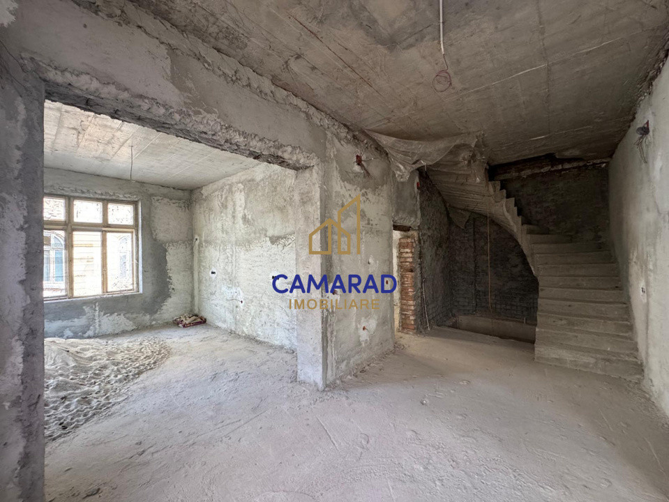 Vilă arhitectură deosebită - consolidată - Cismigiu - Calea Victoriei - Romana