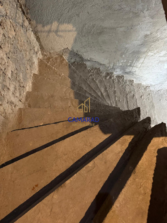 Vilă arhitectură deosebită - consolidată - Cismigiu - Calea Victoriei - Romana