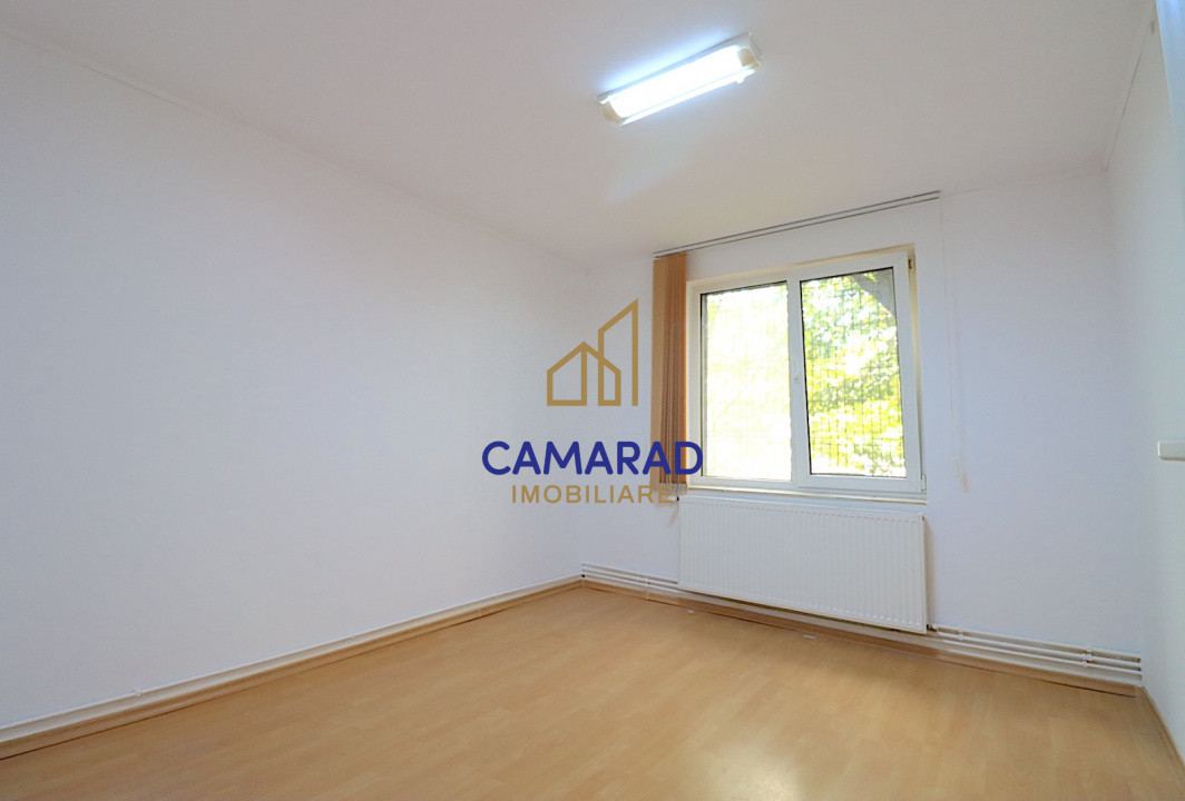 Apartament 3 camere de închiriat - pretabil cabinet/birouri - metrou Crangasi 
