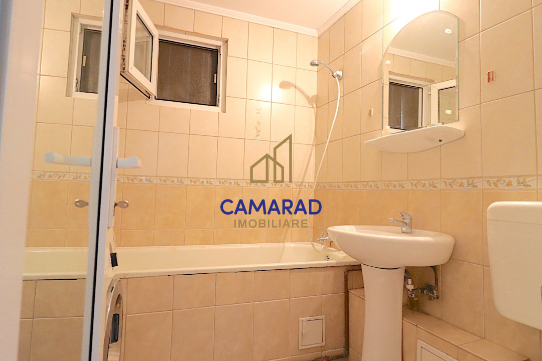 Apartament 3 camere de închiriat - pretabil cabinet/birouri - metrou Crangasi 