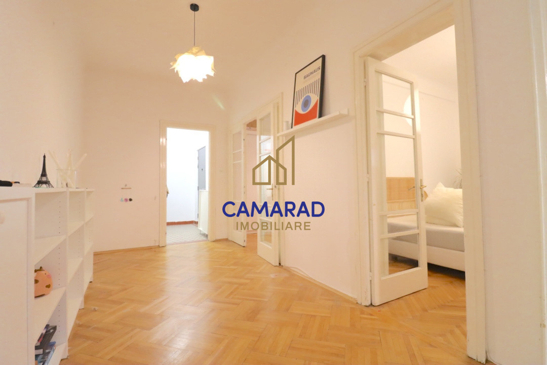 Apartament cu 3 camere de închiriat - Universitate - Rosetti