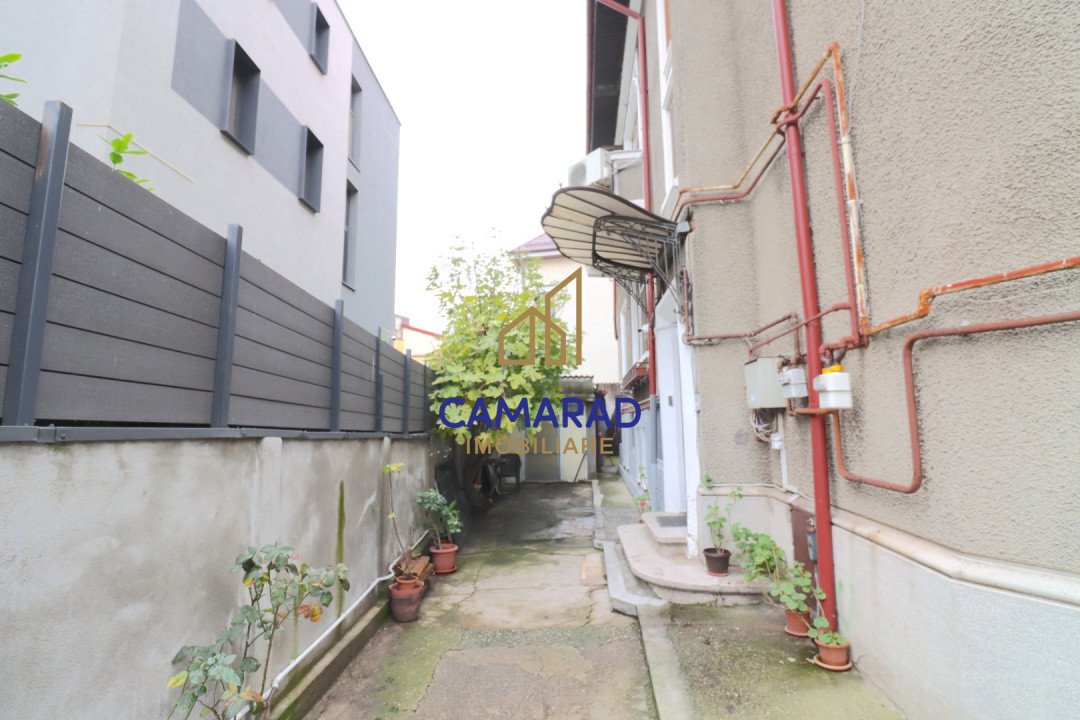 Apartament de vânzare cu 4 camere- curte – Cotroceni - metrou Eroilor/Grozăvești