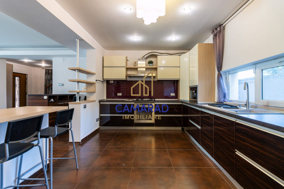 Vilă eleganta de inchiriat - Pipera