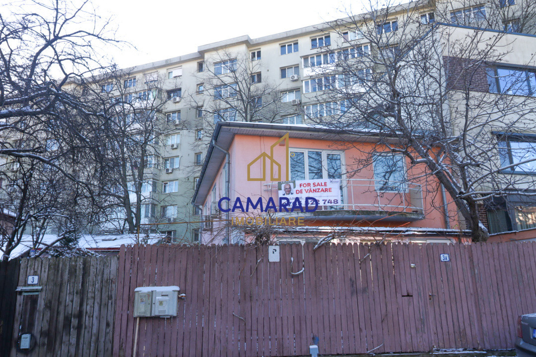 Vila de vânzare - teren deschidere la 2 strazi - zona  Grivita / Domenii