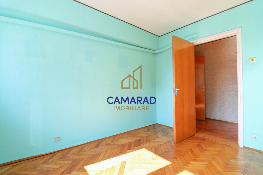 Apartament cu 3 camere de vânzare - Titan - Piata Minis