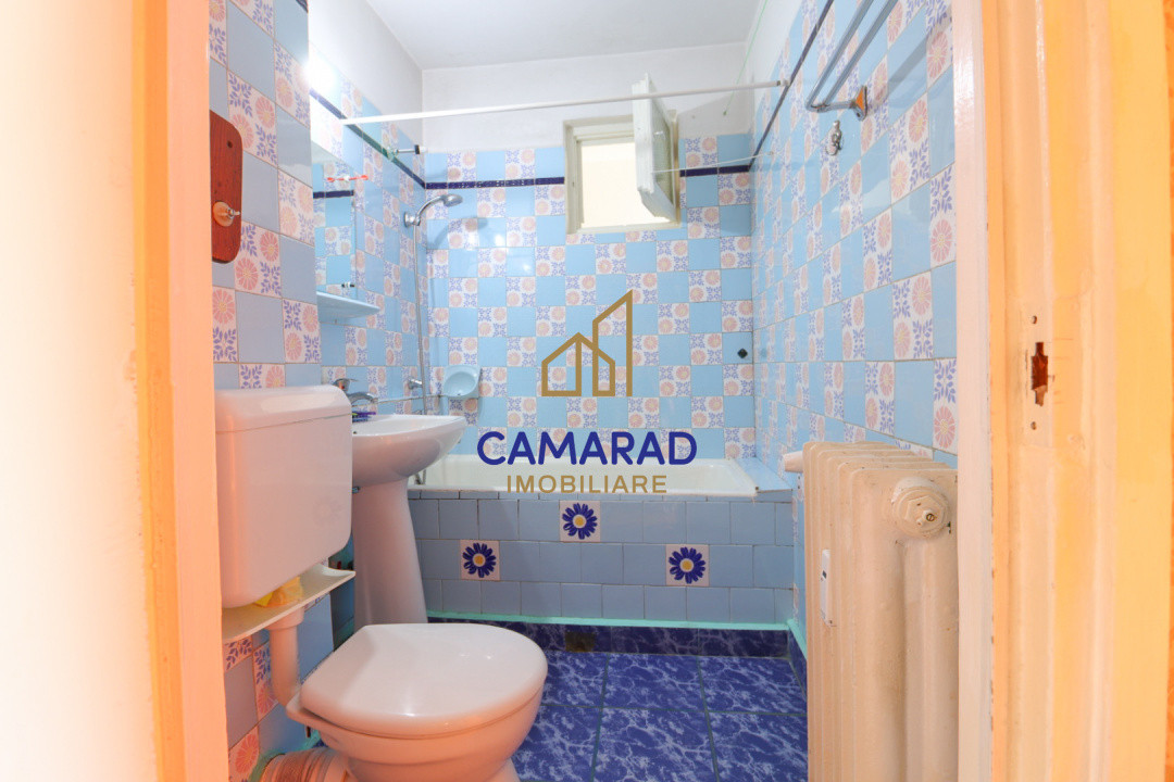 Apartament cu 3 camere de vânzare - Titan - Piata Minis