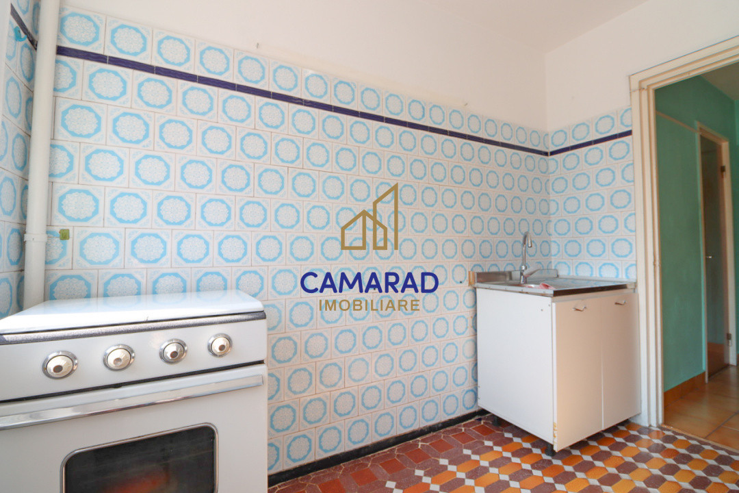 Apartament cu 3 camere de vânzare - Titan - Piata Minis