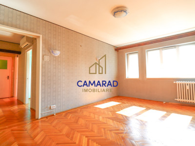 Apartament cu 3 camere de vânzare - Titan - Piata Minis