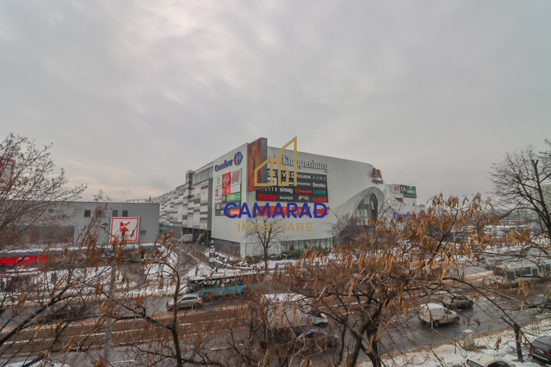 Apartament spatios  3 camere vânzare - renovat – Pantelimon, vizavi de Mega Mall