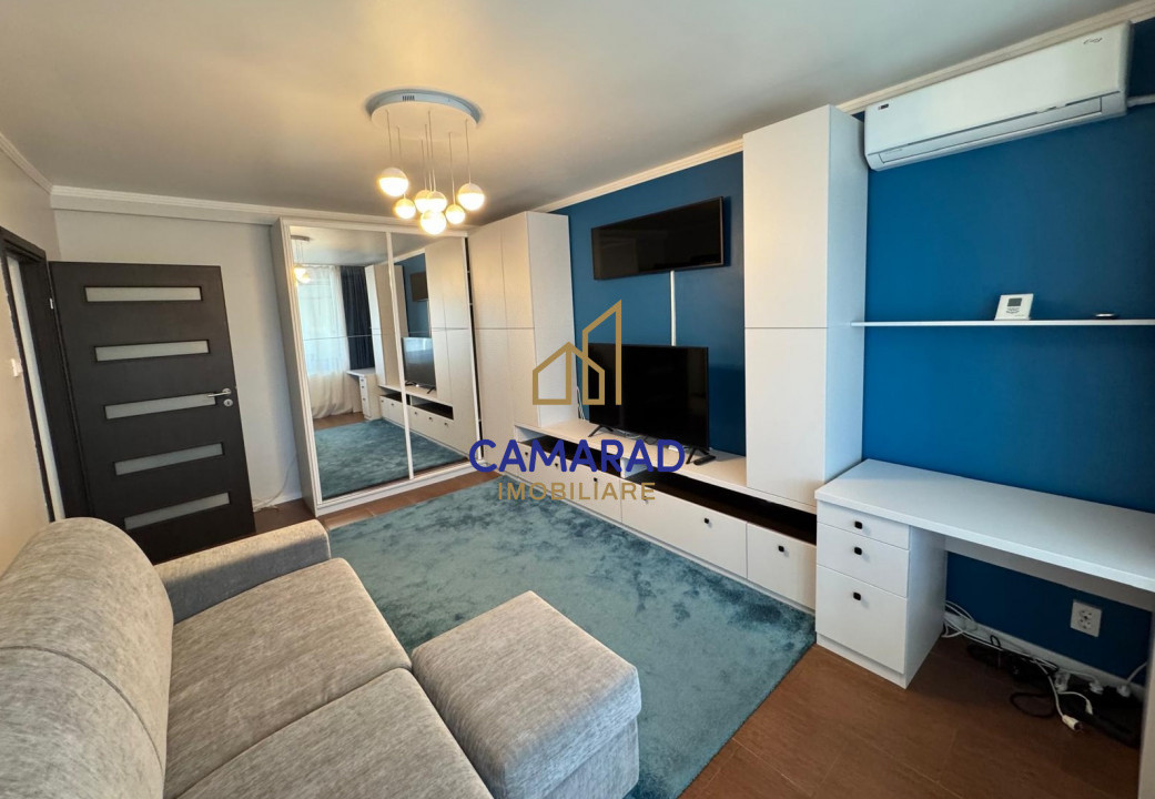 Apartament cu 3 camere de închiriat cu loc de parcare - zona Tineretului