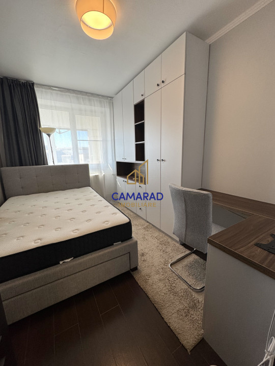 Apartament cu 3 camere de închiriat cu loc de parcare - zona Tineretului