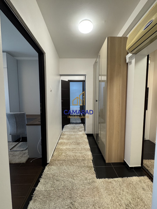Apartament cu 3 camere de închiriat cu loc de parcare - zona Tineretului